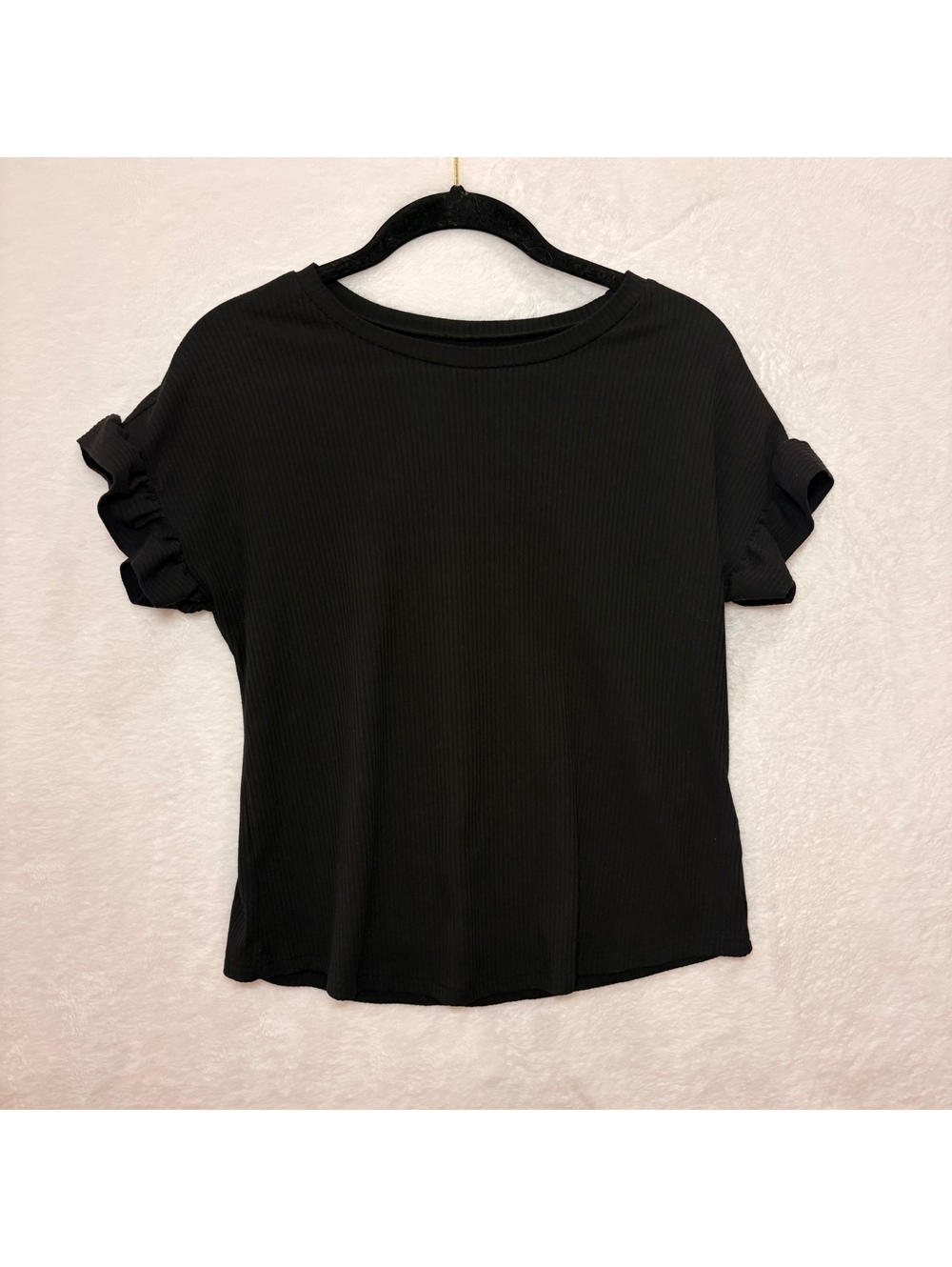 Black Ribbed Ruffle Sleeve Top Women’s Size S Short Sleeve Stretchy Casual